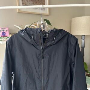 Mountain Hardwear Black Rain Hooded Jacket